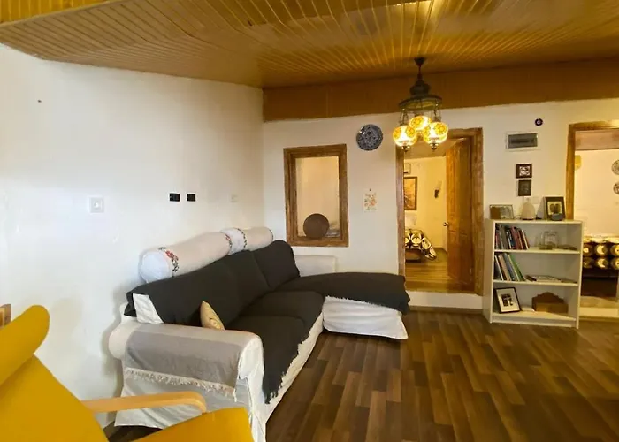House In Perfect Location Apartment