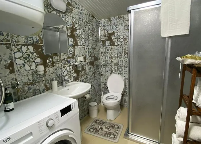 Apartment House In Perfect Location *